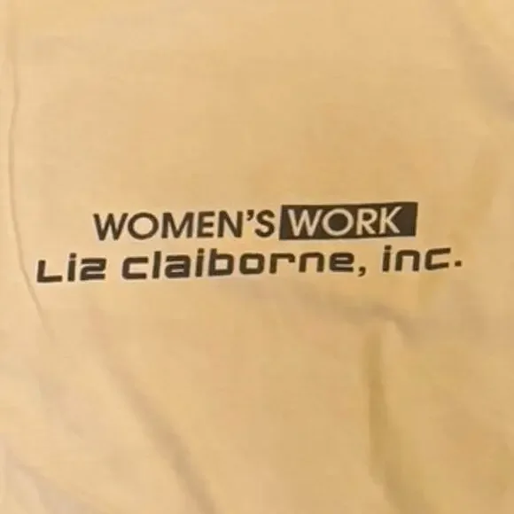 BARBARA KRUGER Liz Claiborne Stop Domestic Violence 1992 Tee, One Size P2P 23.5” - Picture 5 of 7